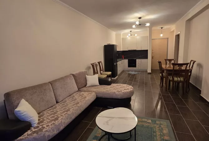 Jepet me qera apartament 2+1 Ne Yzberisht 