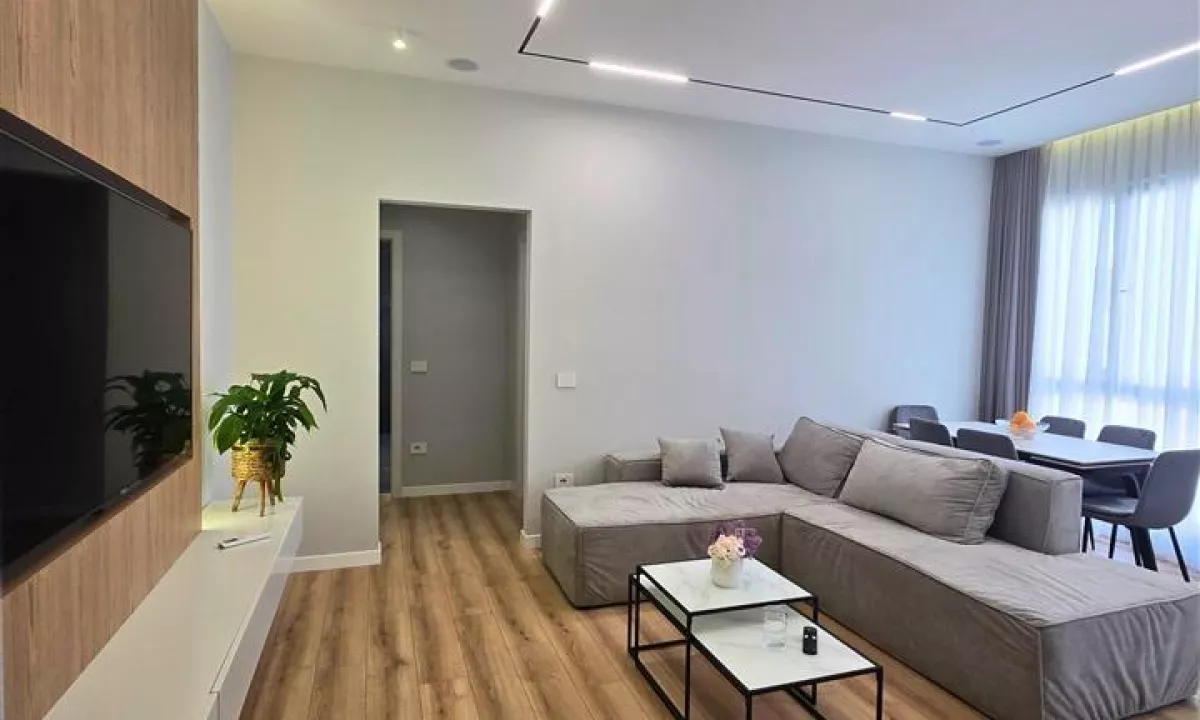 Shtepi me qera Apartament ne Tirane, 1+1, Mobilimi E mobiluar, Pagesa 1,400  Euro.