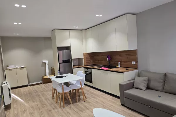 Shtepi me qera Apartament ne Tirane, 2+1, Mobilimi E mobiluar, Pagesa 50,000  Leke.