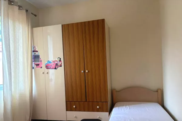 Shtepi me qera Apartament ne Tirane, 2+1, Mobilimi E mobiluar, Pagesa 600  Euro.