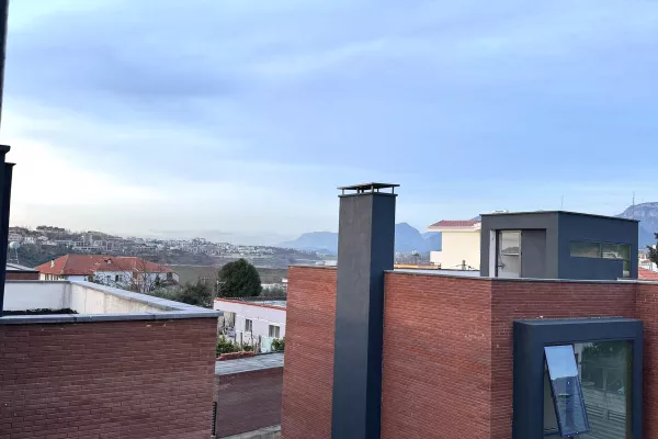 Shtepi ne shitje 4+1 ne Tirane - 530,000 Euro