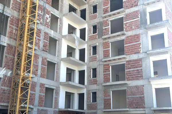 Shtepi ne shitje Apartament ne Tirane, 1+1, Mobilimi Bosh, pa mobiluar, Pagesa 45,000  Euro.