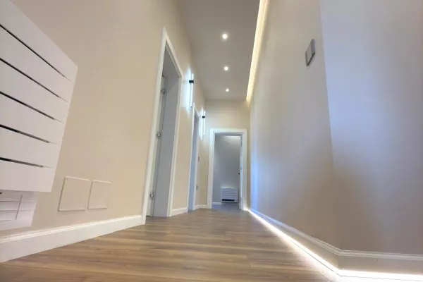 Ambient biznesi me qera 3+1 ne Tirane - 1,900 Euro