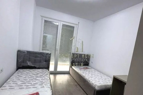 Jepet me qera apartment 2+1+2 Te Univers City