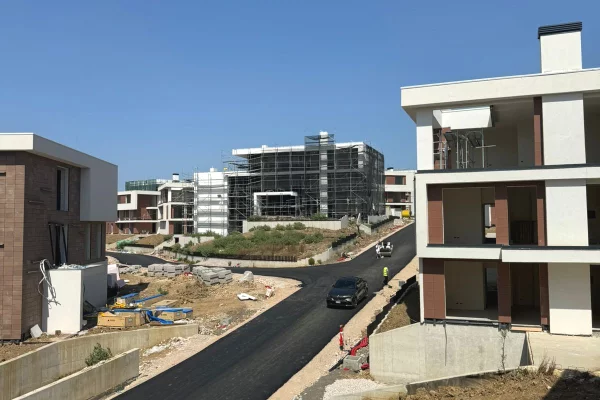 House for Sale 2+1 in Tirana - 295,000 Euro