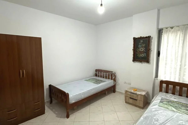 Shtepi me qera Apartament ne Tirane, 2+1, Mobilimi E mobiluar, Pagesa 380  Euro.