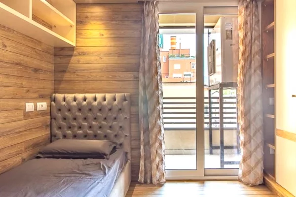 Appartamento in affitto a Tirana 2+1, Arredato