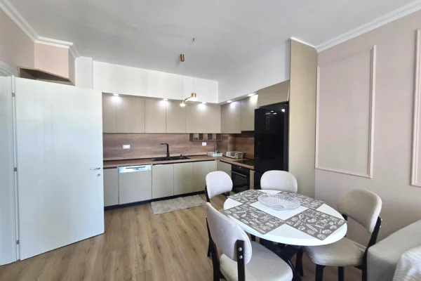 Shtepi me qera Apartament ne Tirane, 2+1, Mobilimi E mobiluar, Pagesa 650  Euro.