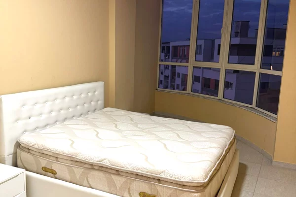 Shtepi ne shitje Apartament ne Tirane, 2+1, Mobilimi E mobiluar, Pagesa 158,750  Euro.