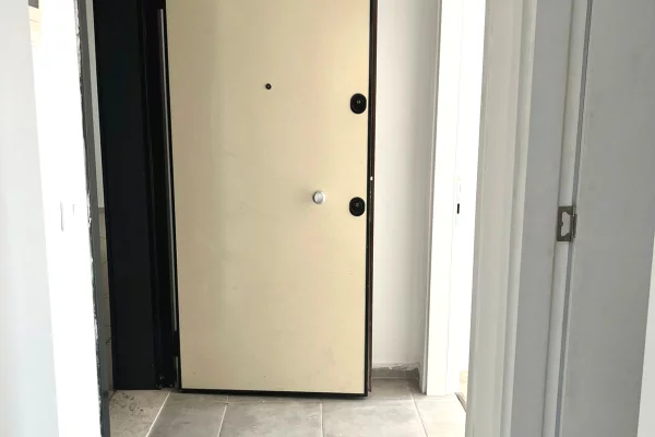 Shtepi me qera Apartament ne Tirane, 1+1, Mobilimi E mobiluar, Pagesa 30,000  Leke.