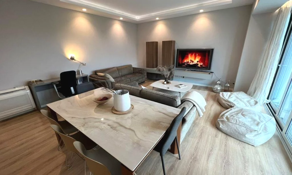 Shtepi me qera Apartament ne Tirane, 2+1, Mobilimi E mobiluar, Pagesa 2,500  Euro.