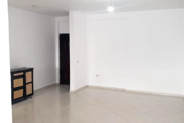 Jepet me qera apartament 2+1 Ne Fresk