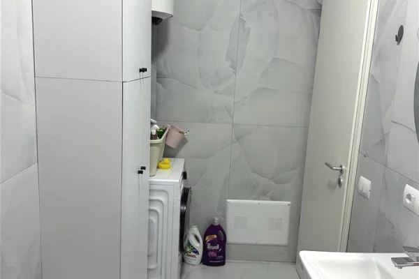 Appartamento in affitto a Tirana 1+1, Arredato