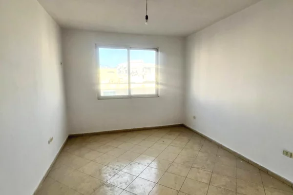 Shtepi ne shitje Apartament ne Tirane, 2+1, Mobilimi Bosh, pa mobiluar, Pagesa 149,000  Euro.