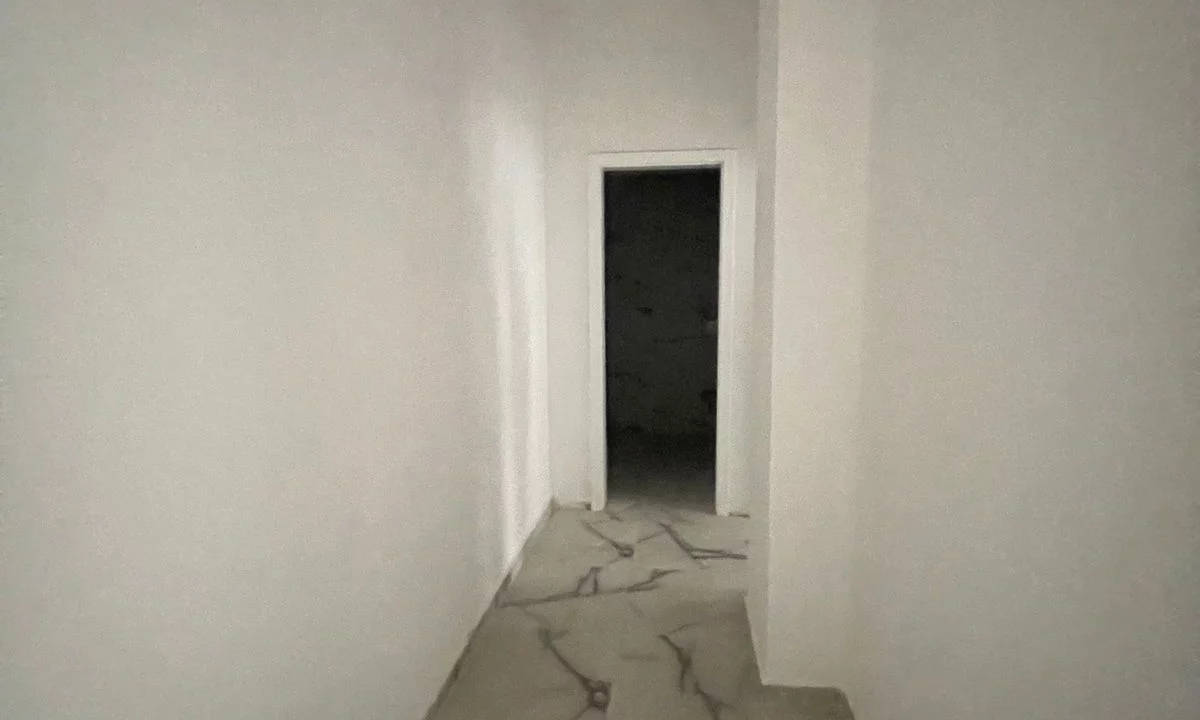 Apartment for sale in Tirana 2+1, Emty