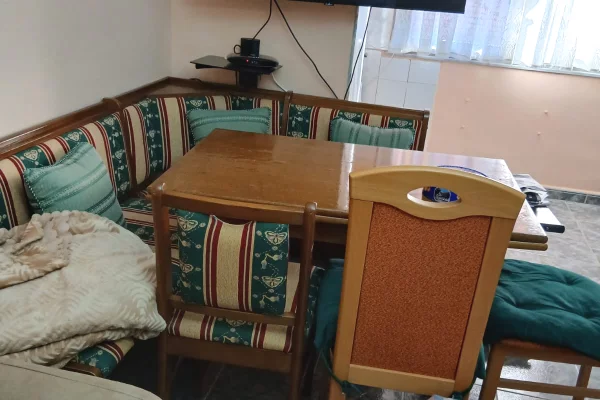 Shtepi me qera Apartament ne Tirane, 2+1, Mobilimi E mobiluar, Pagesa 60,000  Leke.