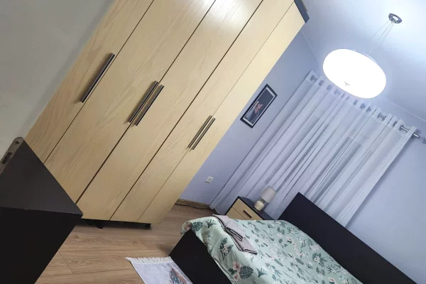 Appartamento in affitto a Tirana 2+1, Arredato