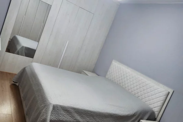 Appartamento in affitto a Tirana 2+1, Arredato