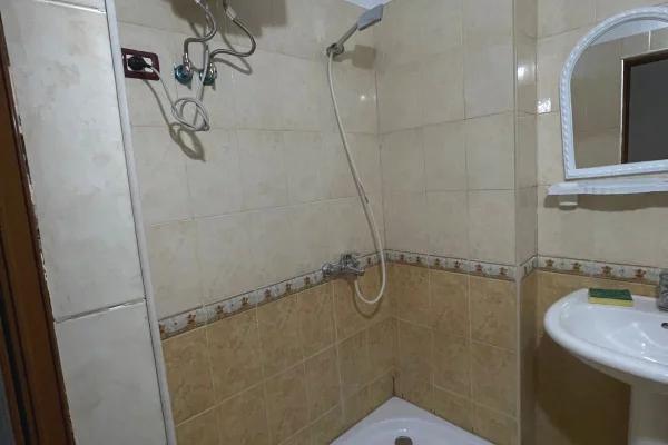 Appartamento in affitto a Tirana 2+1, Arredato