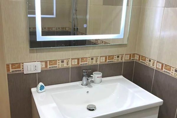 Shtepi me qera Apartament ne Tirane, 2+1, Mobilimi E mobiluar, Pagesa 800  Euro.