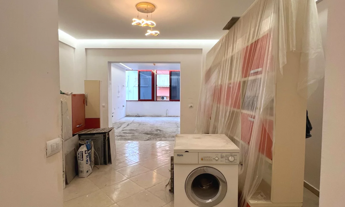 Apartment for sale in Tirana 2+1, Emty