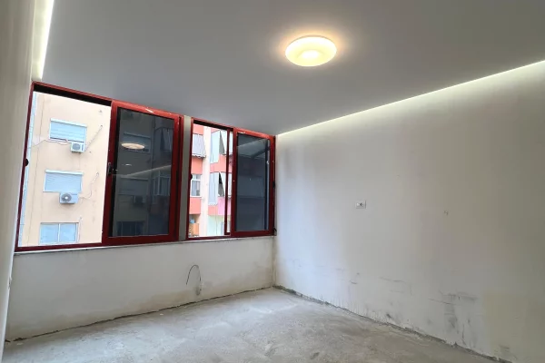 Apartment for sale in Tirana 2+1, Emty