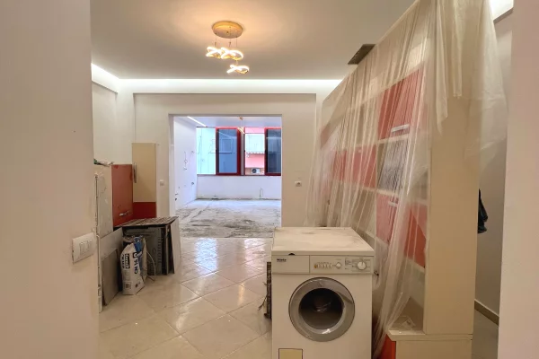 House for Sale 2+1 in Tirana - 121,000 Euro