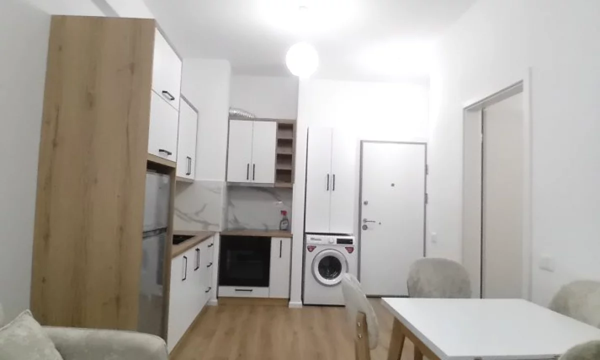 Shtepi me qera Apartament ne Tirane, 1+1, Mobilimi E mobiluar, Pagesa 45,000  Leke.