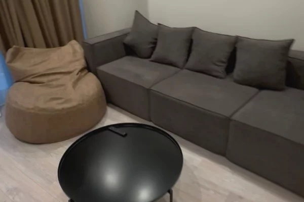 Jepet me qera apartament 1+1 tek Lake View