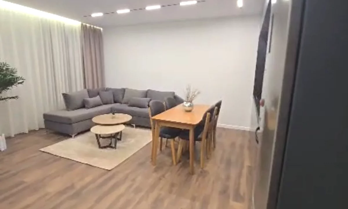 Appartamento in affitto a Tirana 2+1, Arredato