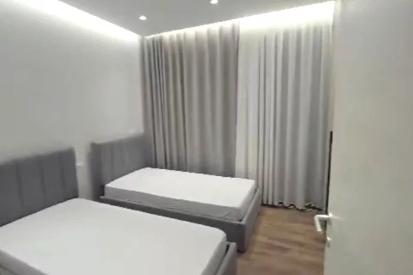 Appartamento in affitto a Tirana 2+1, Arredato