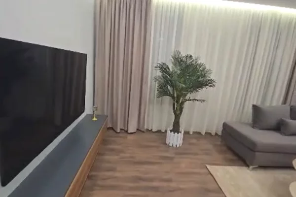 Appartamento in affitto a Tirana 2+1, Arredato