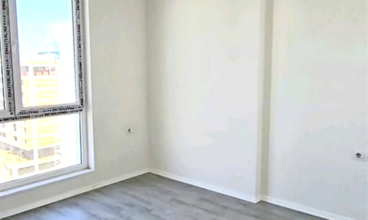 Apartment for rent in Tirana 3+1, Emty