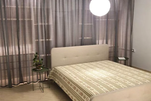 Shtepi me qera Apartament ne Tirane, 1+1, Mobilimi E mobiluar, Pagesa 550  Euro.