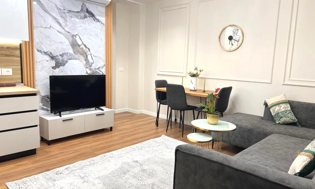 Shtepi me qera Apartament ne Tirane, 1+1, Mobilimi E mobiluar, Pagesa 650  Euro.