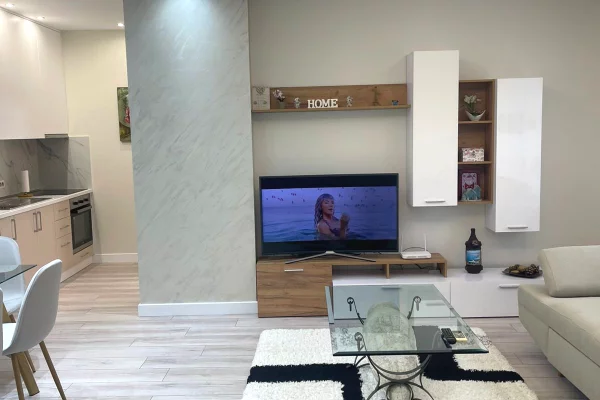 Jepet me qera apartament 1+1 tek Rruga e Kosovareve