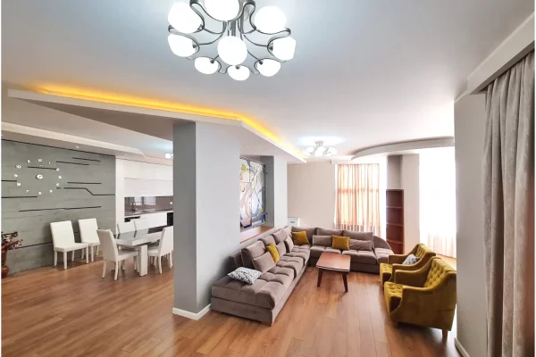 House for Rent 4+1 in Tirana - 1,300 Euro