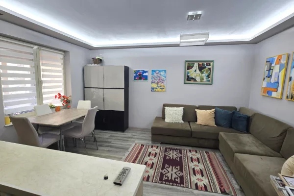 Shtepi me qera 2+1 ne Tirane - 600 Euro