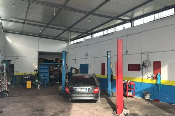 Ambient biznesi me qera 1+1 ne Tirane - 1,500 Euro