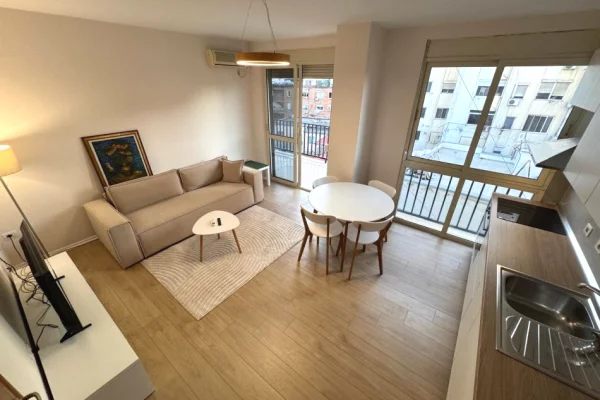 Shtepi me qera Apartament ne Tirane, 1+1, Mobilimi E mobiluar, Pagesa 75,000  Leke.