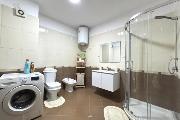 Shtepi me qera Apartament ne Tirane, 1+1, Mobilimi E mobiluar, Pagesa 75,000  Leke.