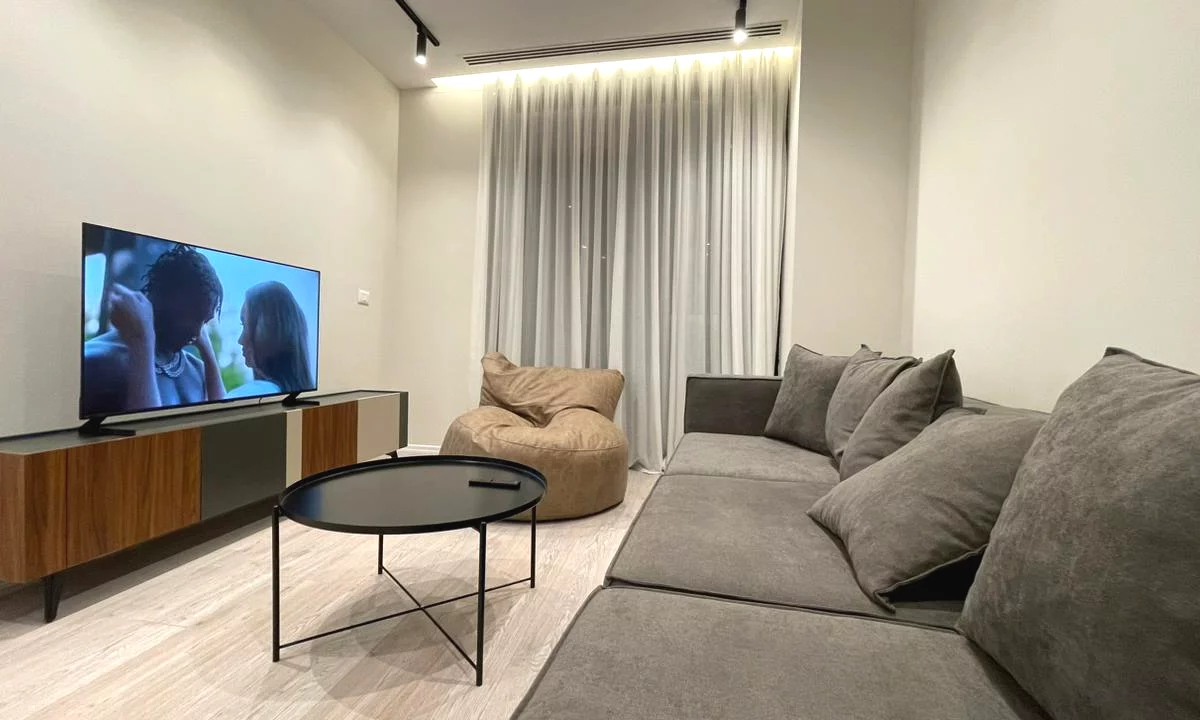 Shtepi me qera Apartament ne Tirane, 1+1, Mobilimi E mobiluar, Pagesa 1,500  Euro.