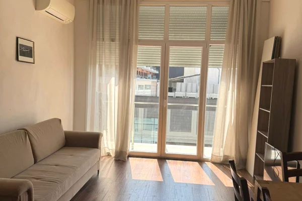 Jepet apartament me qera 2+1 ne Zog te Zi