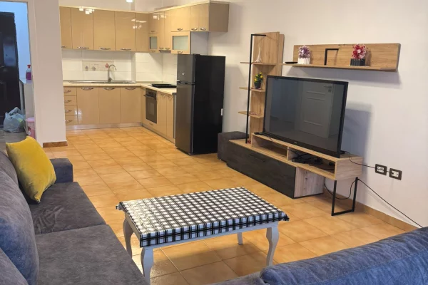 Shtepi me qera Apartament ne Tirane, 2+1, Mobilimi E mobiluar, Pagesa 50,000  Leke.