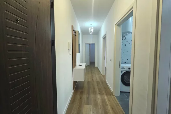 Shtepi me qera Apartament ne Tirane, 3+1, Mobilimi E mobiluar, Pagesa 80,000  Leke.