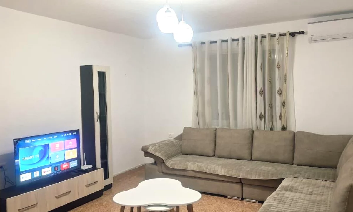 Shtepi me qera Apartament ne Tirane, 1+1, Mobilimi E mobiluar, Pagesa 45,000  Leke.