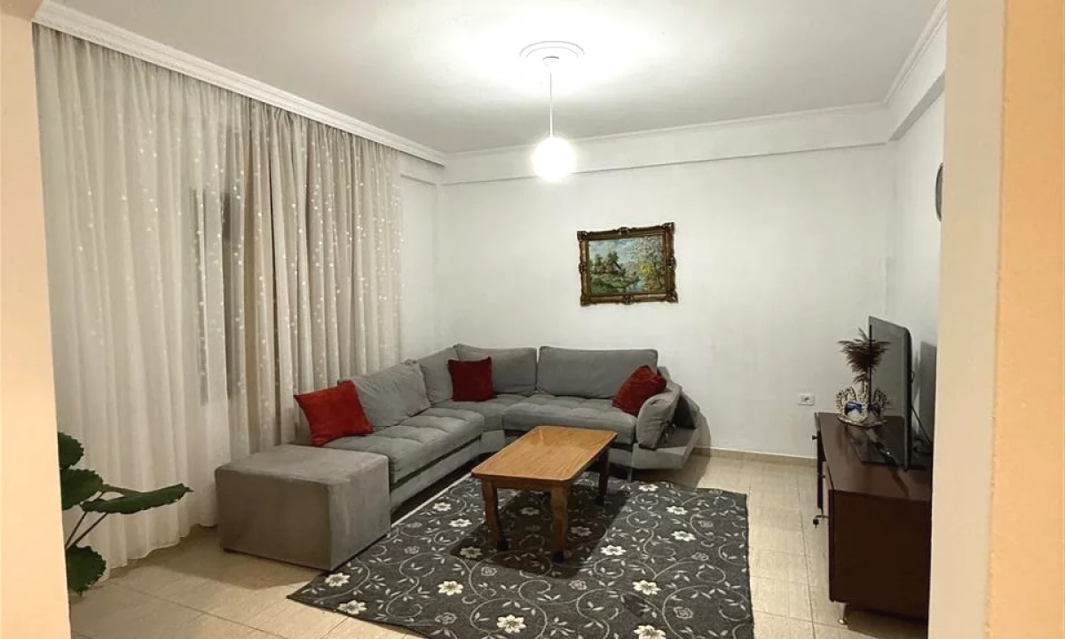 Shtepi me qera Apartament ne Tirane, 1+1, Mobilimi E mobiluar, Pagesa 35,000  Leke.