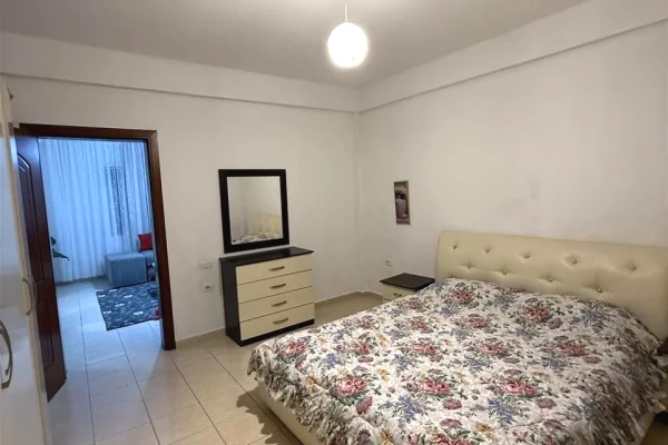 Shtepi me qera Apartament ne Tirane, 1+1, Mobilimi E mobiluar, Pagesa 35,000  Leke.