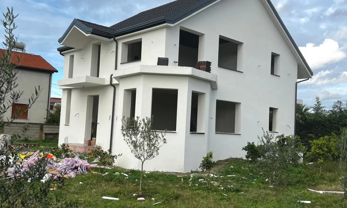 Casa privata/Indipendente in vendita a Durazzo 2+1, Vuoto