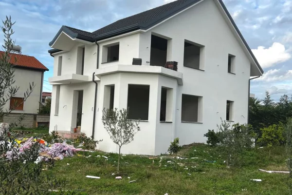 Casa in vendita 2+1 a Durazzo - 300,000 Euro